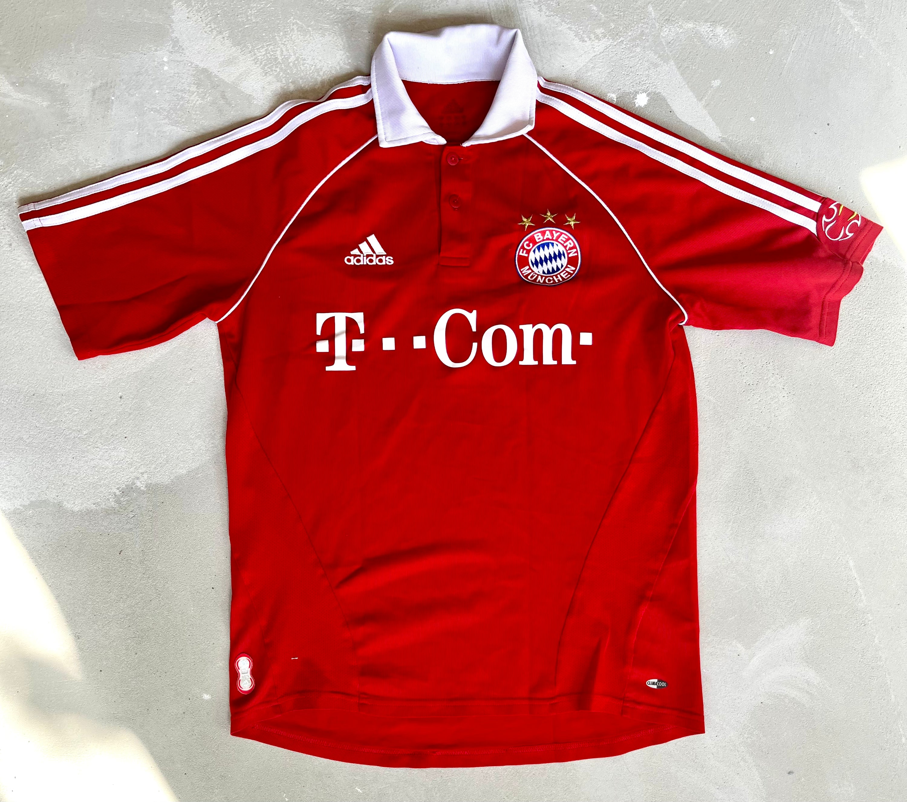 Bayern München 2006/07 Vintage Home Kit – Olive & York