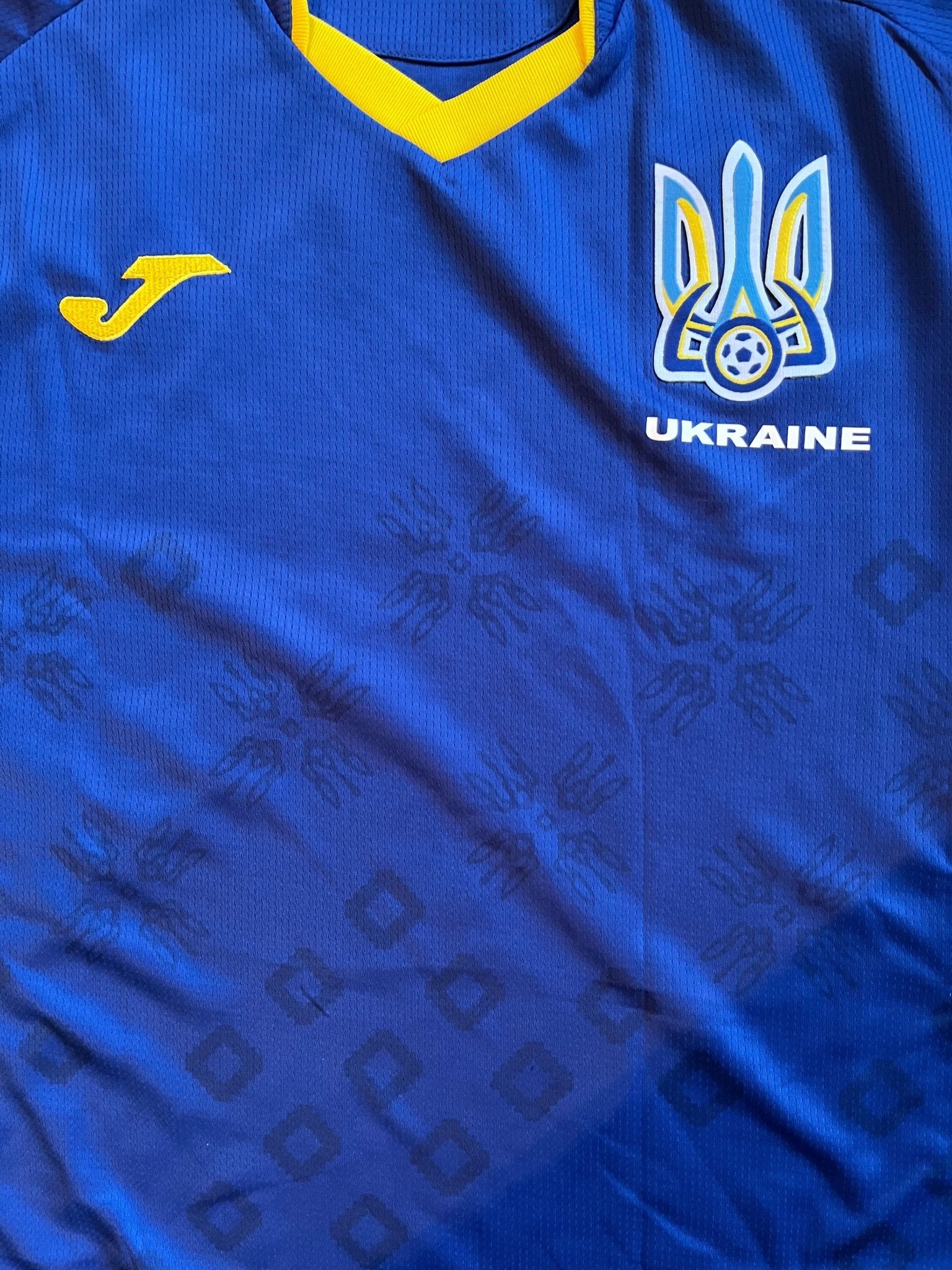 Ukraine 2020 Away Kit - Size Medium-Olive & York
